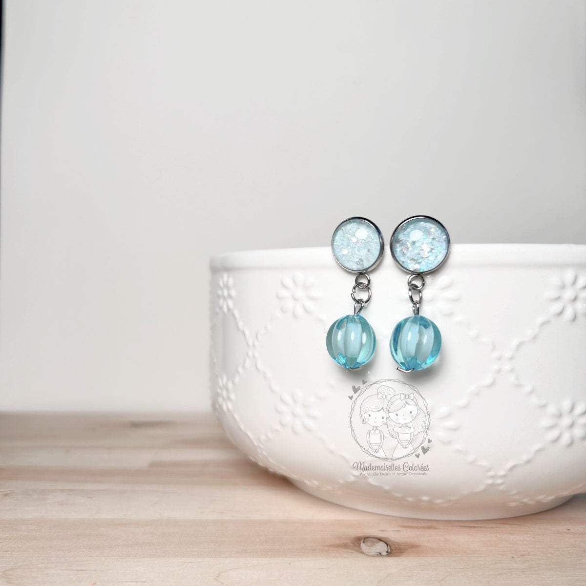 Boucles d'oreilles Pendantes aqua paillettes