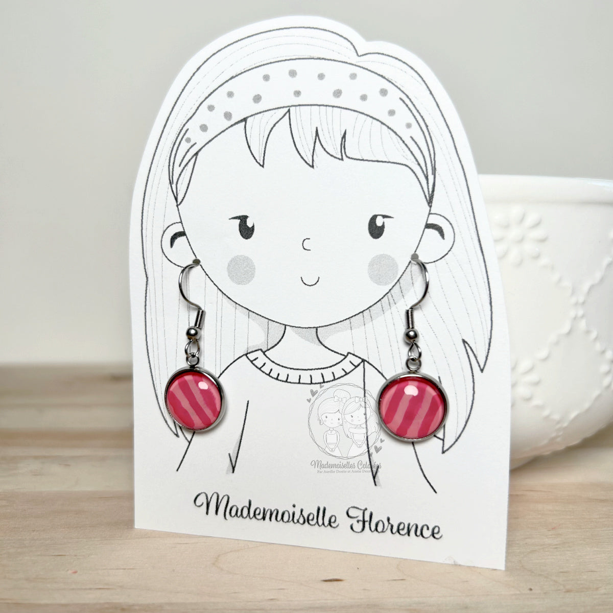 Boucles d'oreilles pendantes lignées rose